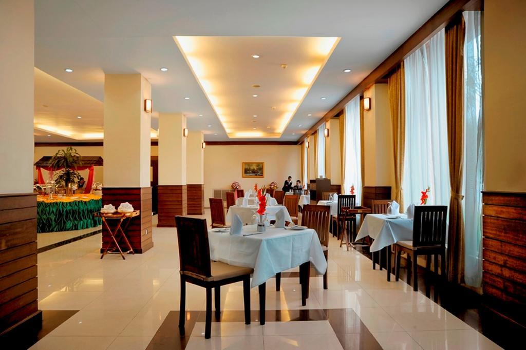 Hotel Yangon Ngoại thất bức ảnh