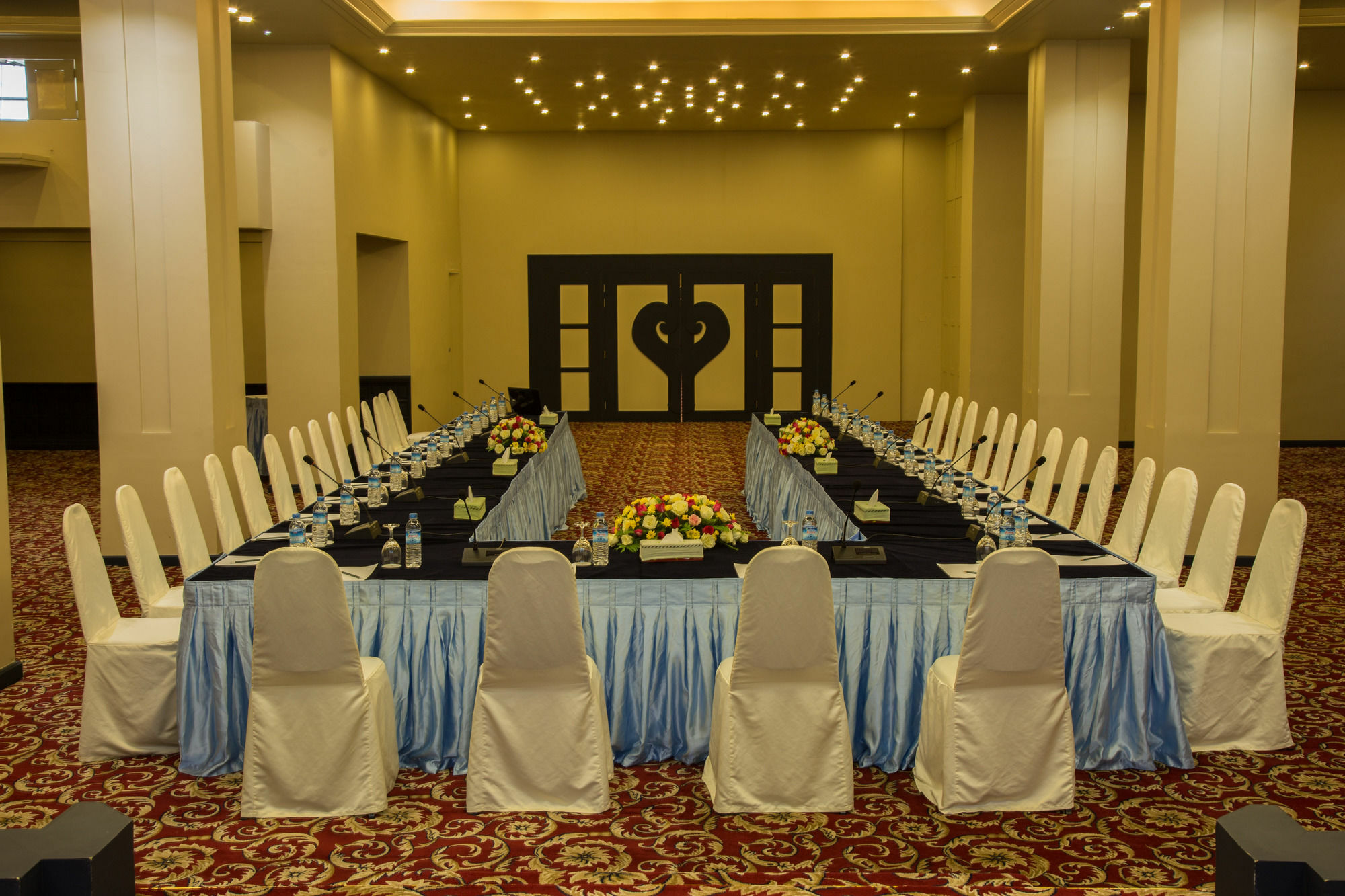 Hotel Yangon Ngoại thất bức ảnh